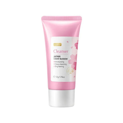 Mousse nettoyante profonde – Éclat & Hydratation